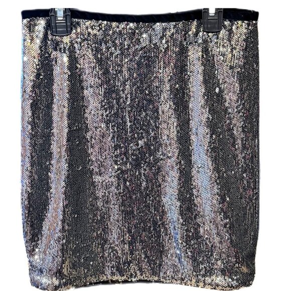 Forever 21 Sparkly Sequin Silver Black Mini Skirt Back Zip Festive Lined Small - Picture 1 of 6